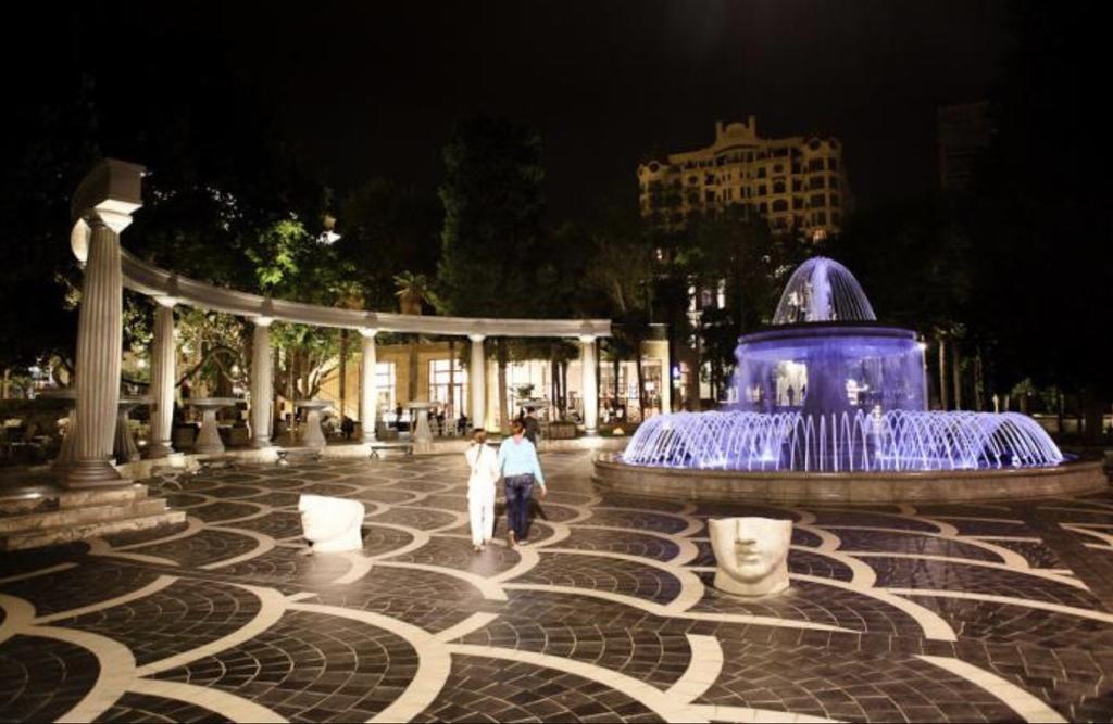 Check-In Apartment Near Fountain Square Vidadi Str Baky Esterno foto