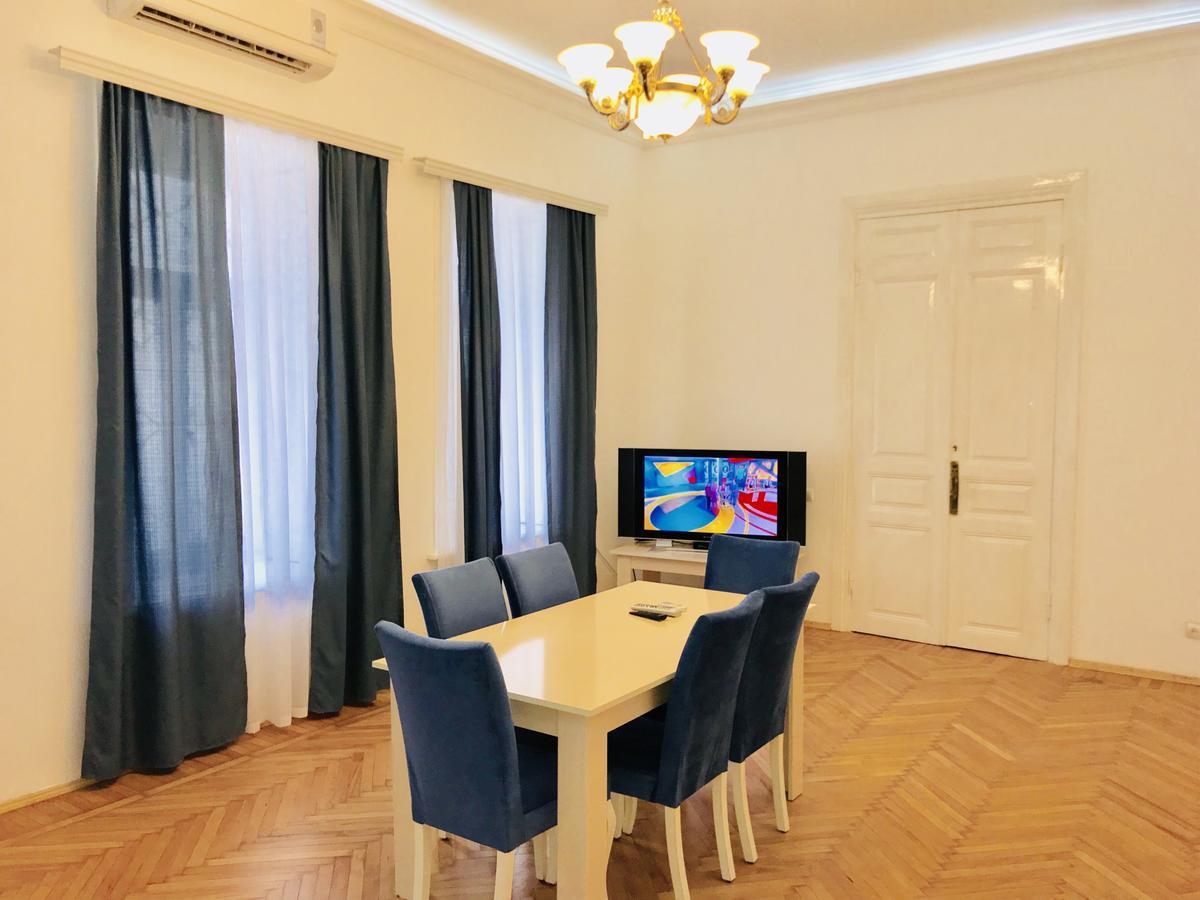 Check-In Apartment Near Fountain Square Vidadi Str Baky Camera foto