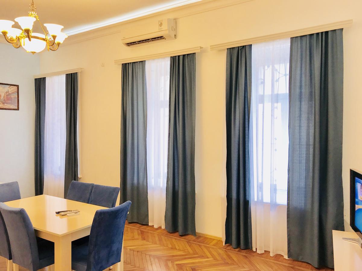 Check-In Apartment Near Fountain Square Vidadi Str Baky Esterno foto