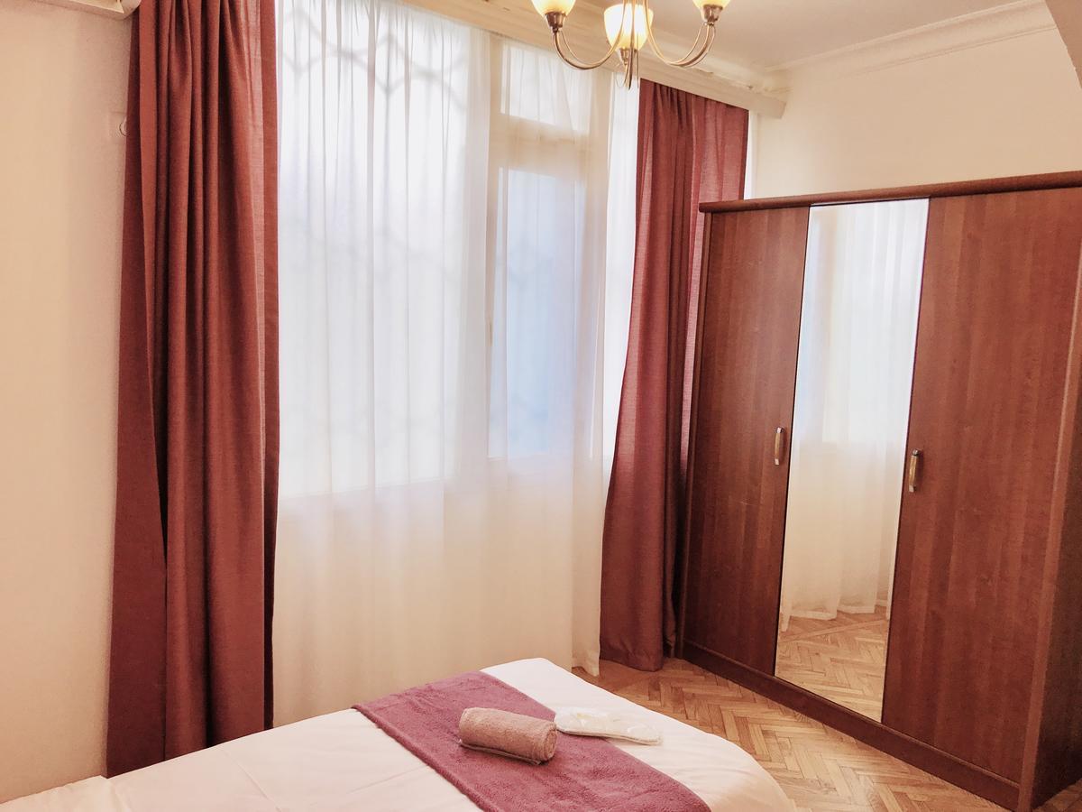 Check-In Apartment Near Fountain Square Vidadi Str Baky Esterno foto